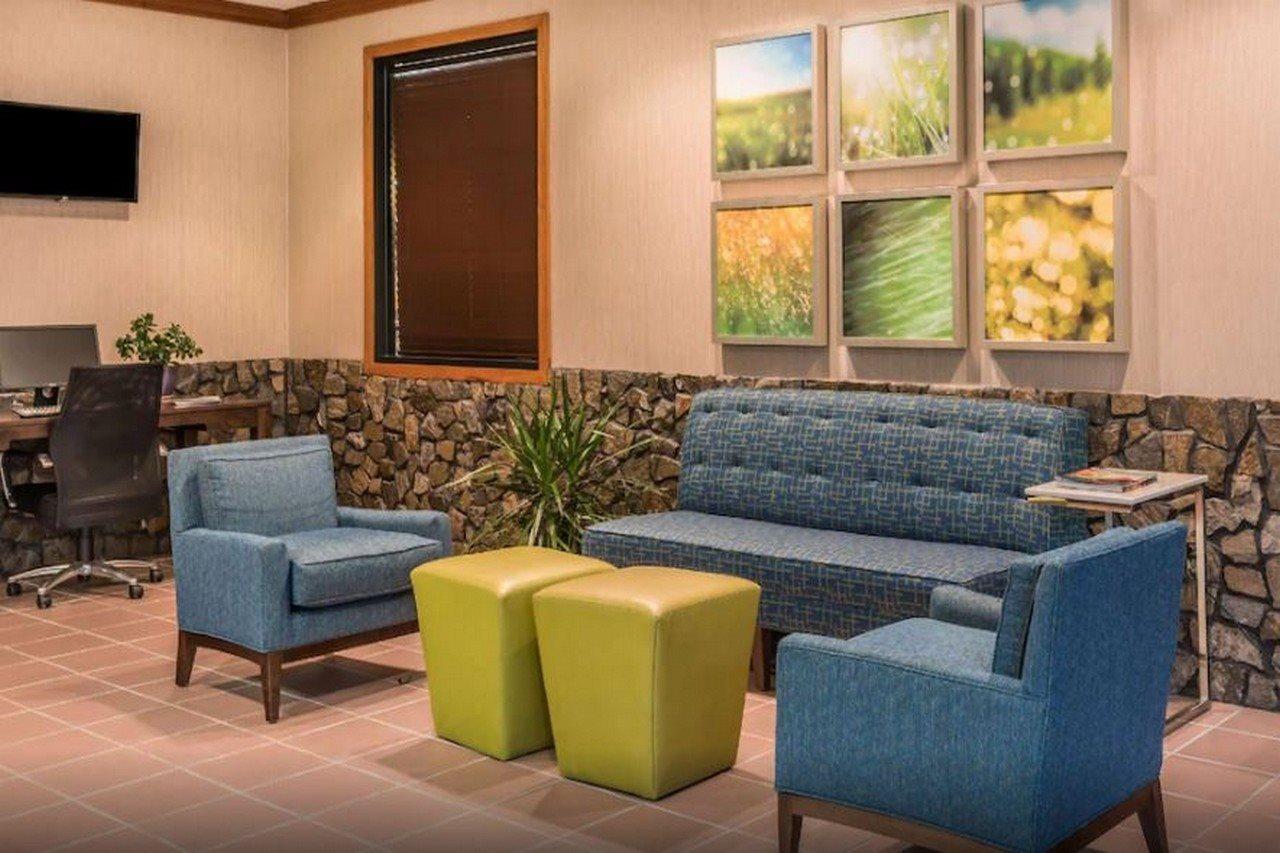 Days Inn By Wyndham סאות' היל מראה חיצוני תמונה